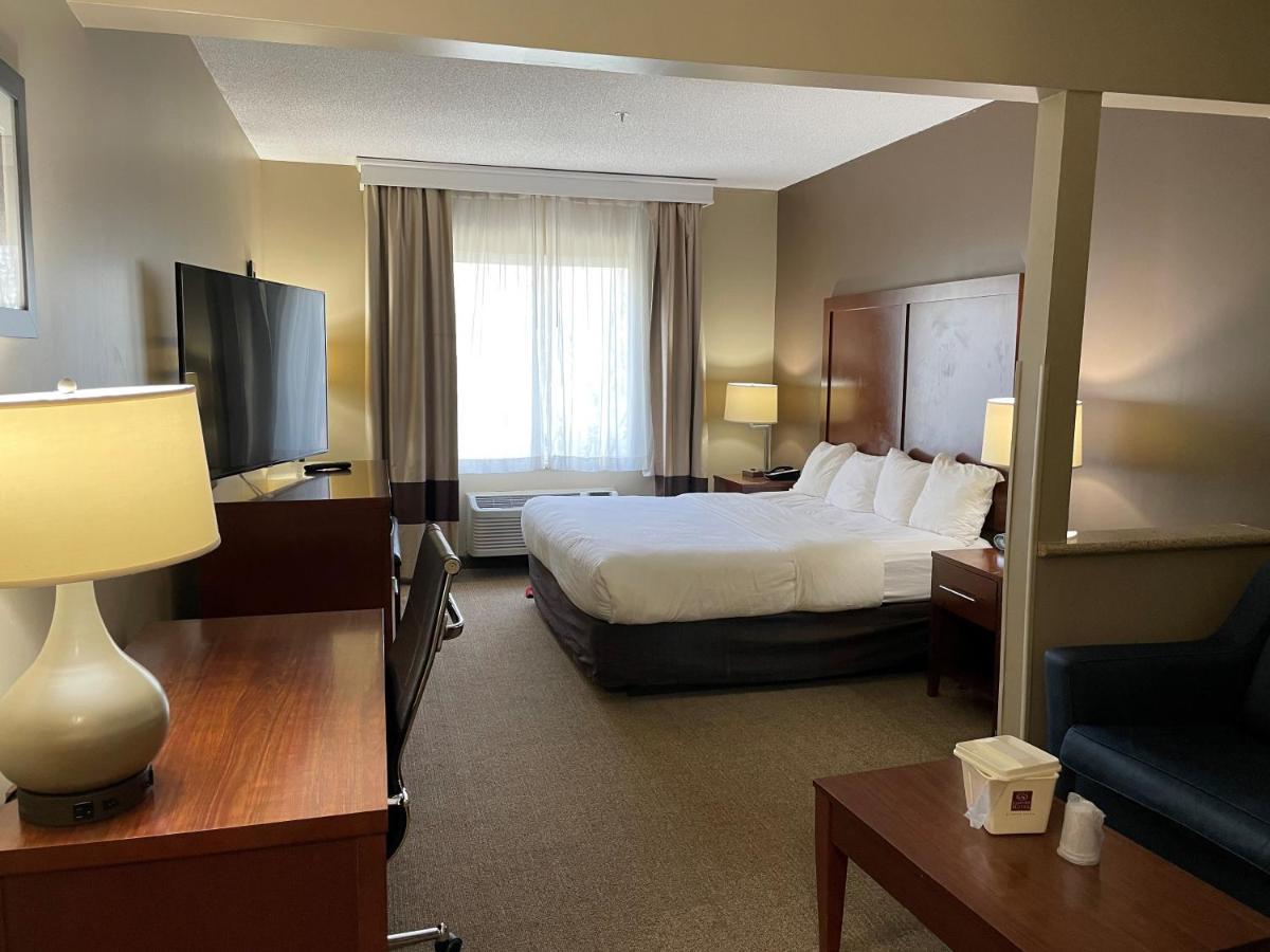 Quality Suites Waldorf Bagian luar foto