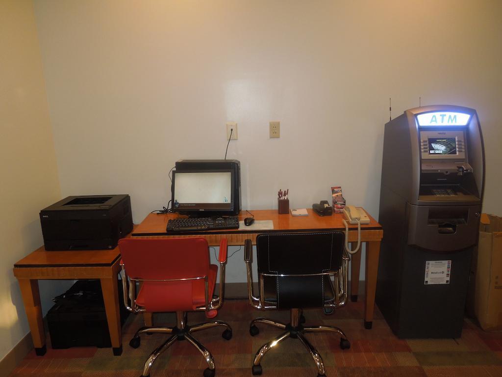 Quality Suites Waldorf Bagian luar foto