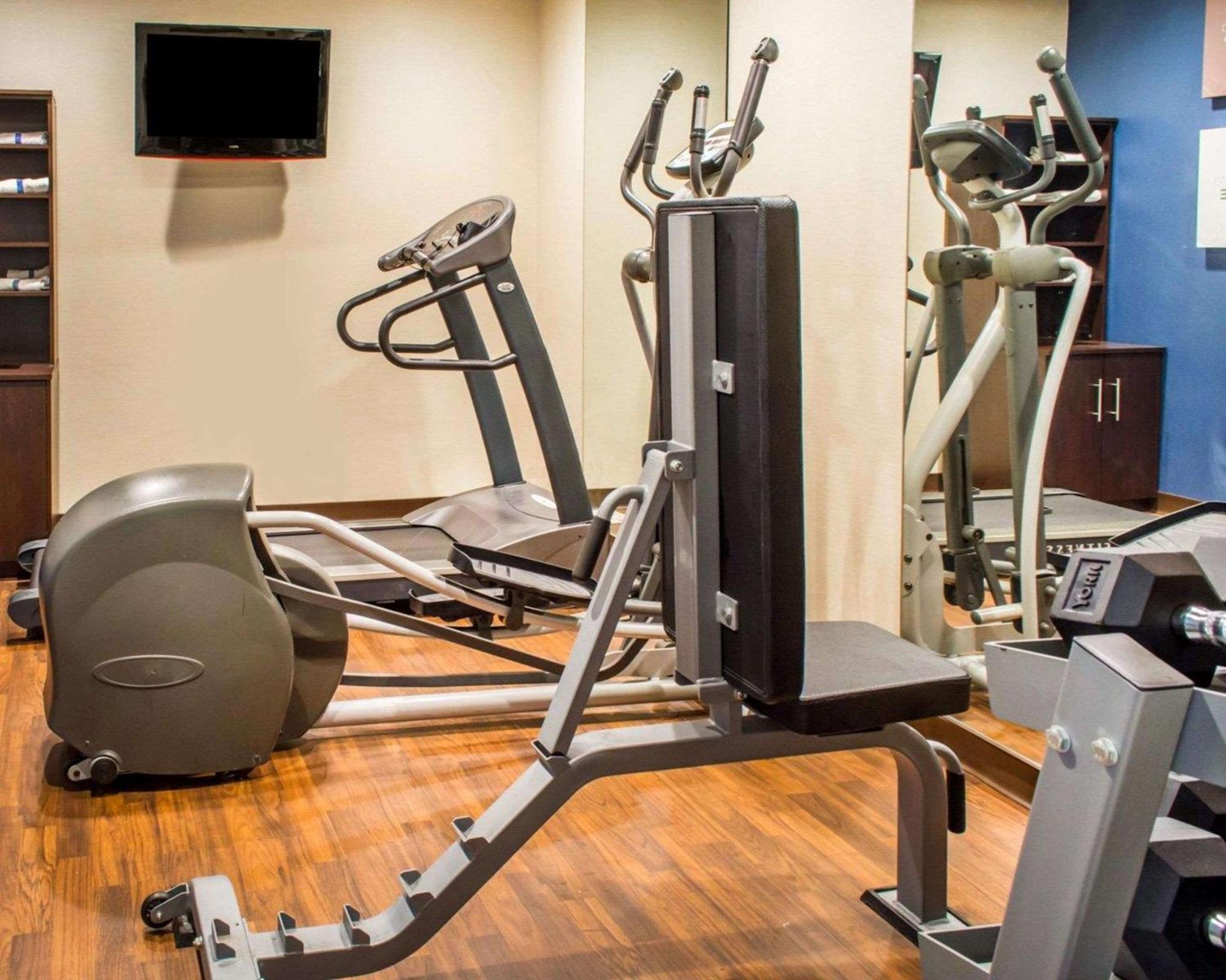 Quality Suites Waldorf Bagian luar foto