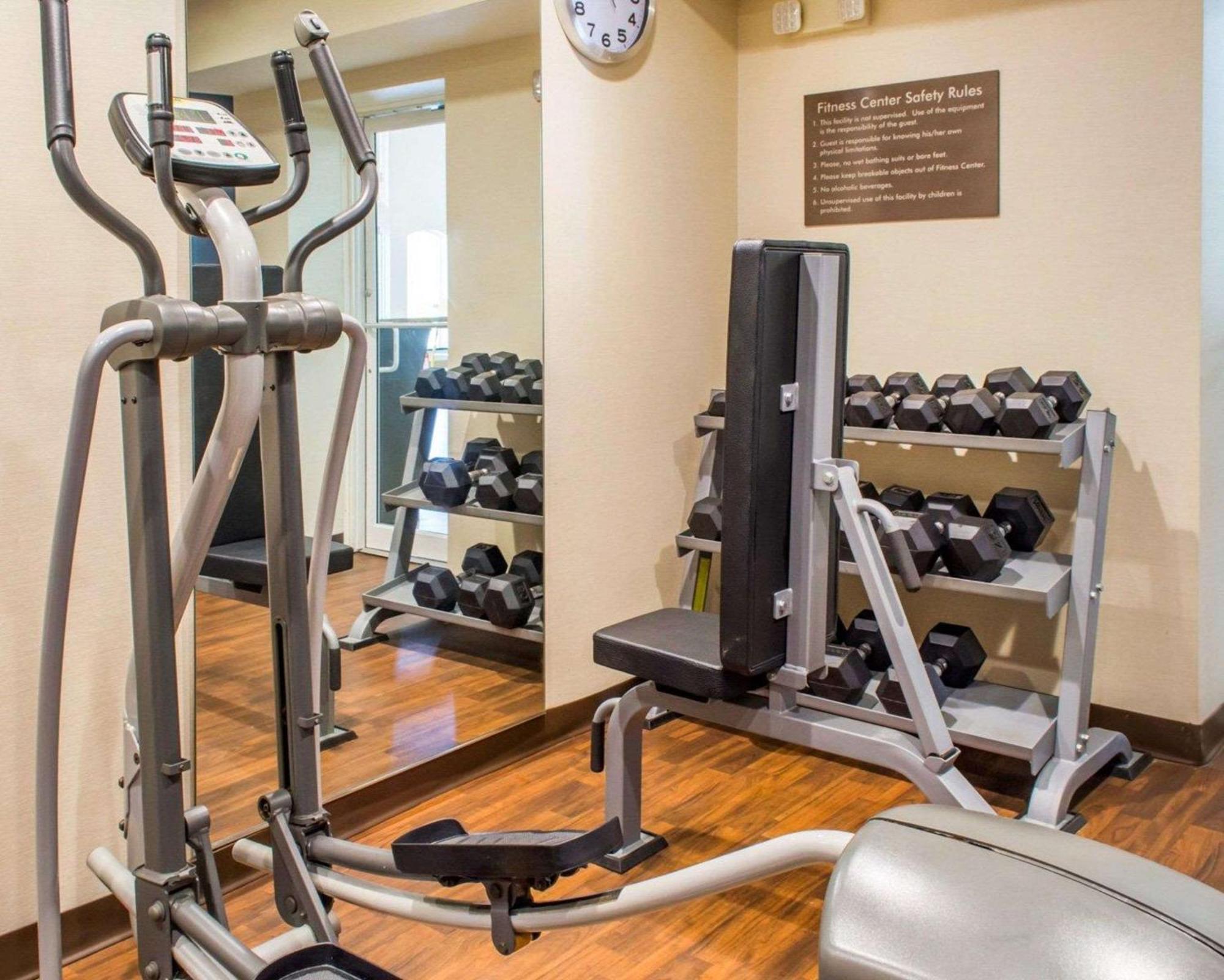 Quality Suites Waldorf Bagian luar foto