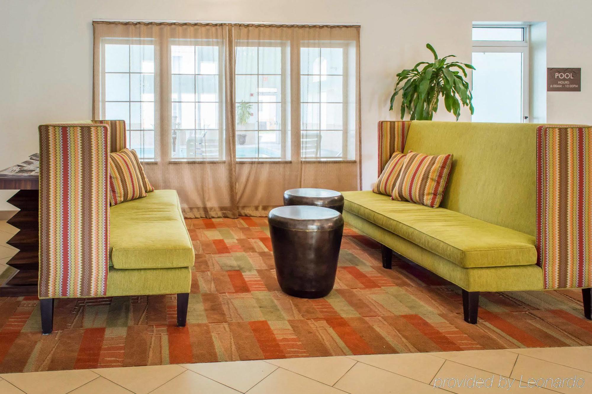 Quality Suites Waldorf Bagian luar foto