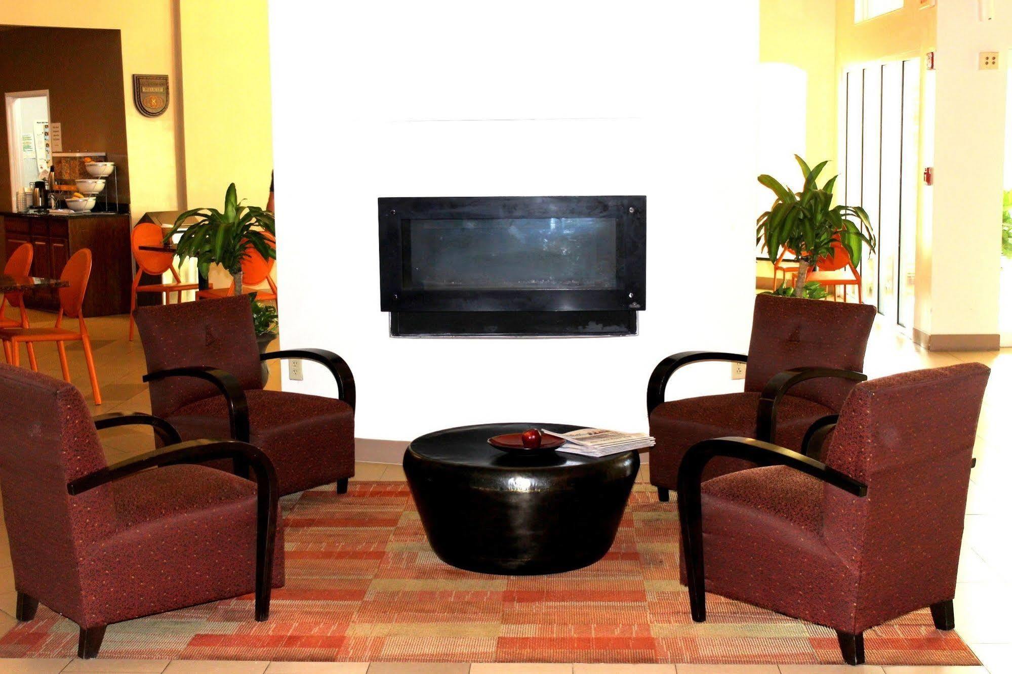 Quality Suites Waldorf Bagian luar foto